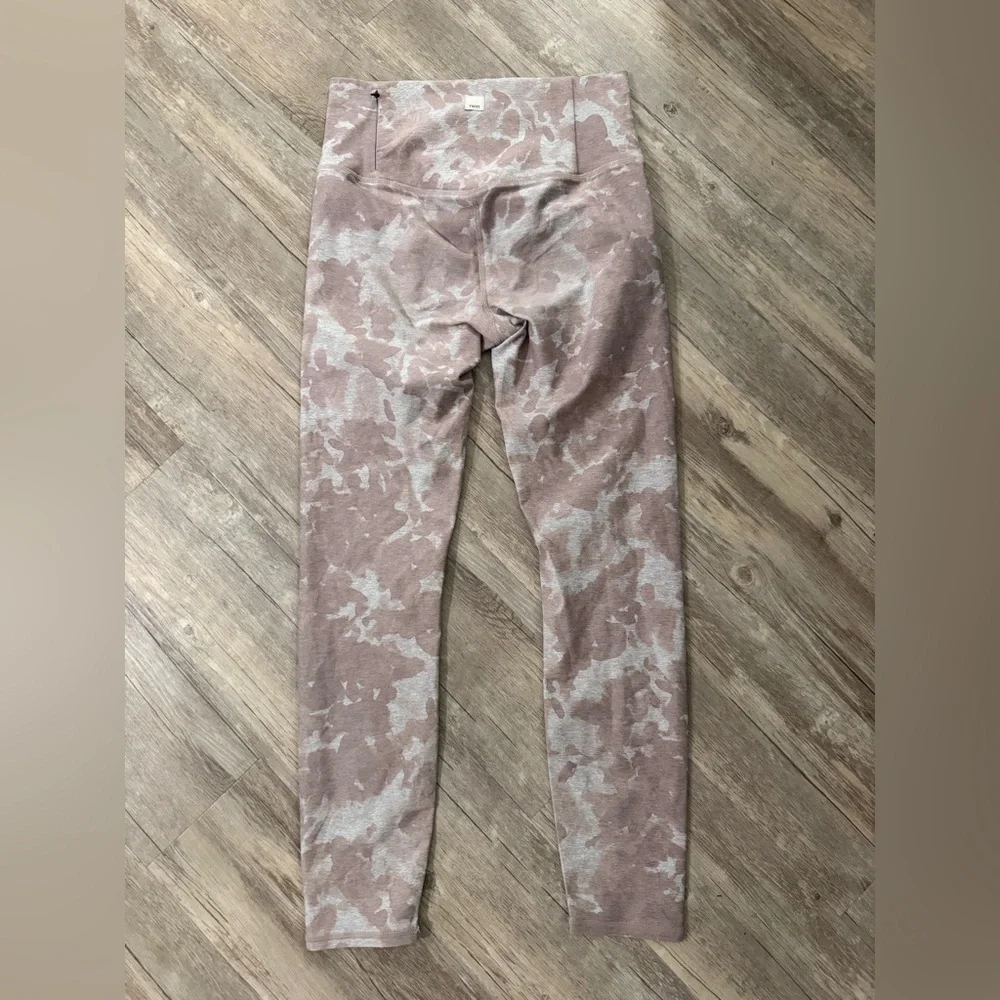 Vuori clean elevation leggings size small - Picture 4 of 5
